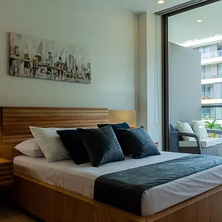 Apartamento En Con Salida Directa A La Playa